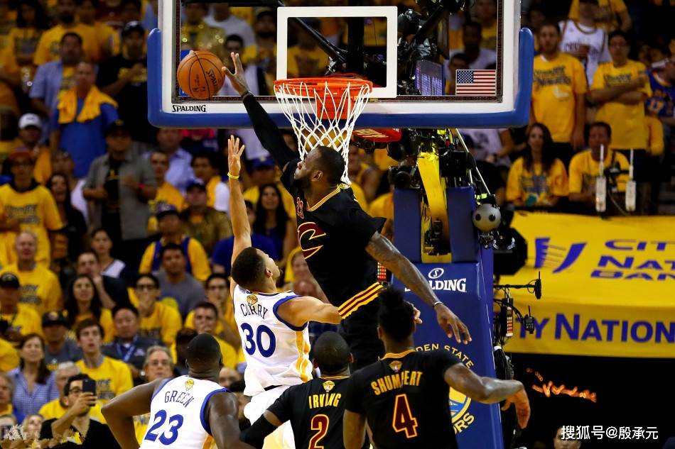  热火总决赛重演 1分之差复仇雄鹿登顶东部